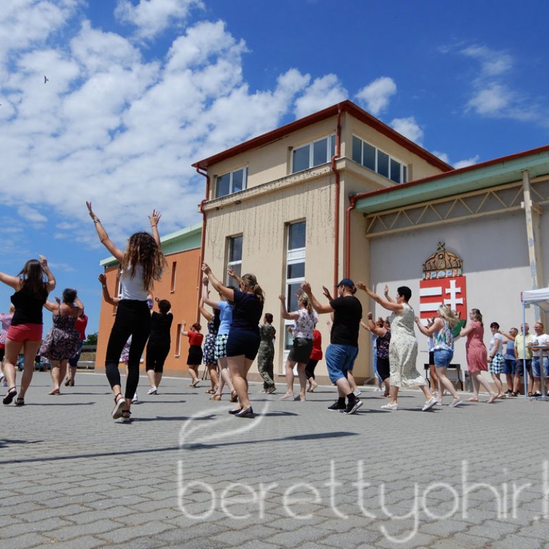 Semmelweis napi party 83